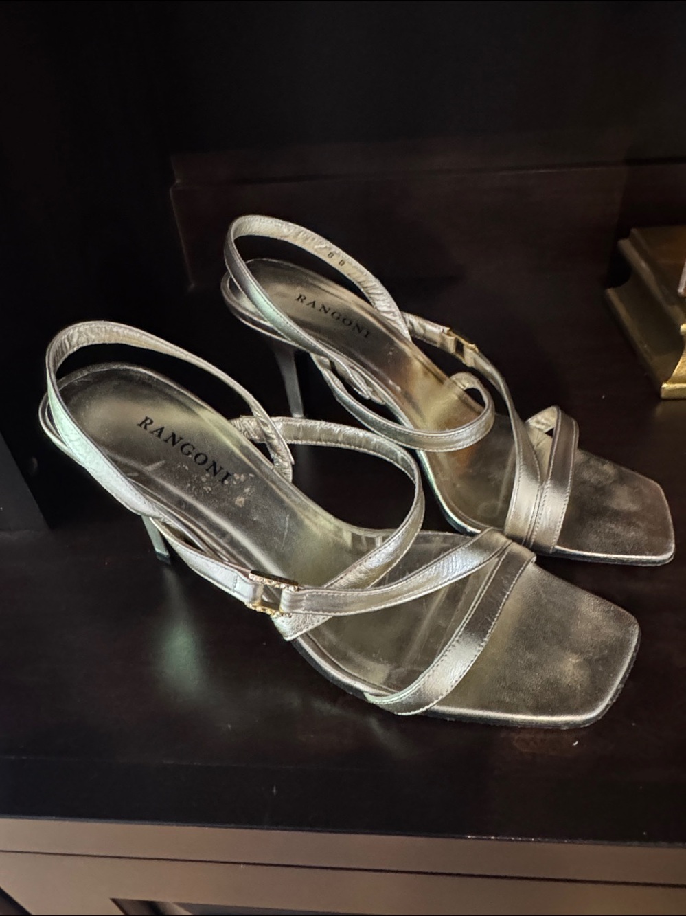 Rangoni Designer Italian Heels Metallic gold Strappy Sandals Sz 8 wedding party